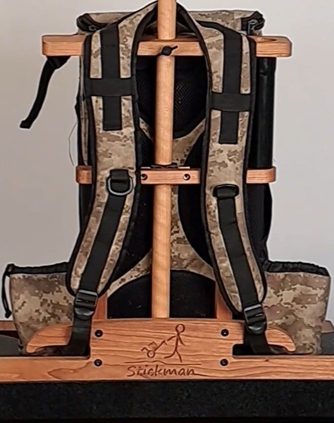 Backpack strap arrangement